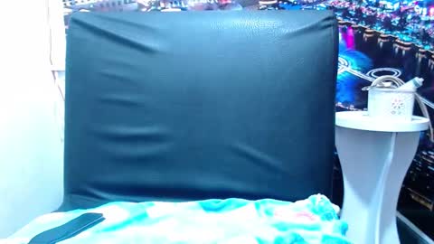 Chikys   online show from 9, 1, 2025