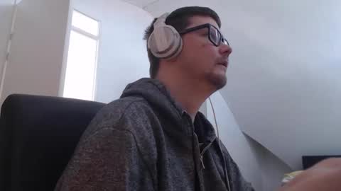 chillzonecam online show from 28, 3, 2026