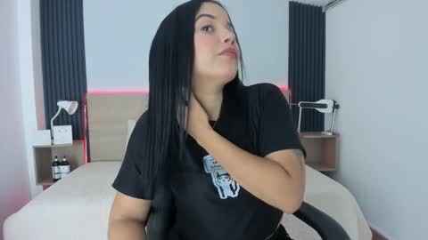 Chiqui online show from 14, 10, 2025