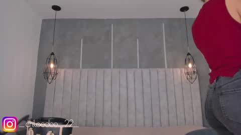 Chloe online show from 28, 1, 2025