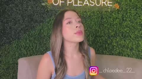 Chloe online show from 26, 9, 2025