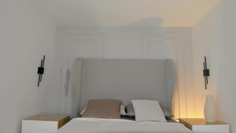 Chloe online show from 3, 11, 2025