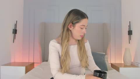 Chloe online show from 9, 6, 2026