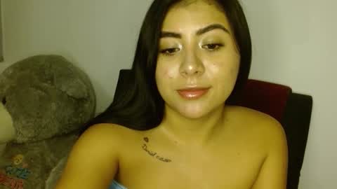 Snapshot of chloe_dolce chatting on 3, 10, 2025 chloe_dolce online show from 3, 10, 2025