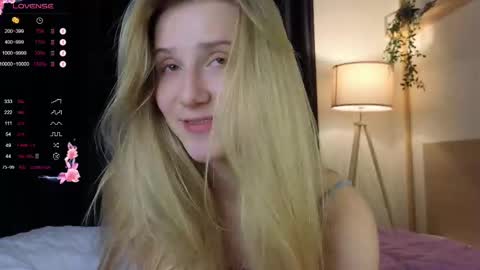 Snapshot of chloe_guidry chatting on 13, 2, 2025 Arianaa Mourrr online show from 13, 2, 2025