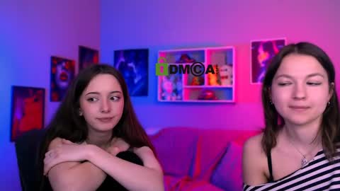 Snapshot of chloe_ley chatting on 21, 4, 2026 chloe_ley online show from 21, 4, 2026