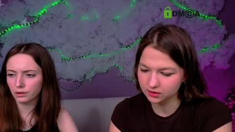 Snapshot of chloe_ley chatting on 15, 5, 2026 chloe_ley online show from 15, 5, 2026