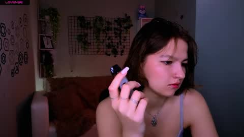 Snapshot of chloe_ley chatting on 25, 5, 2026 chloe_ley online show from 25, 5, 2026