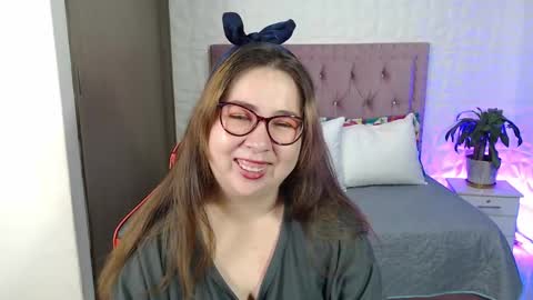 chloe_prg online show from 22, 2, 2025