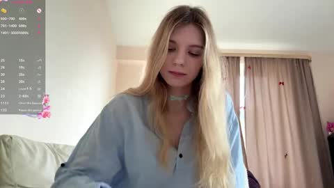 Snapshot of chloe_show chatting on 1, 6, 2026 hloe online show from 1, 6, 2026