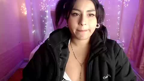chloe_smith5 online show from 12, 9, 2025