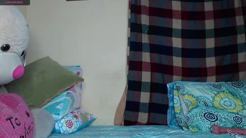 Snapshot of chloe_vahos chatting on 20, 1, 2025 Chloe online show from 20, 1, 2025