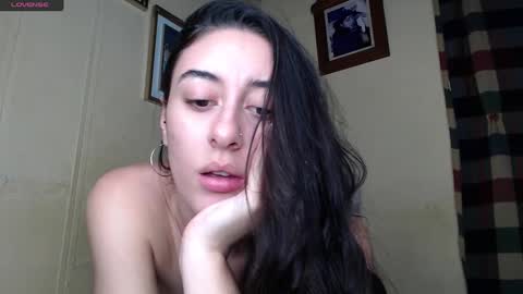 Snapshot of chloe_vahos chatting on 11, 2, 2025 Chloe online show from 11, 2, 2025