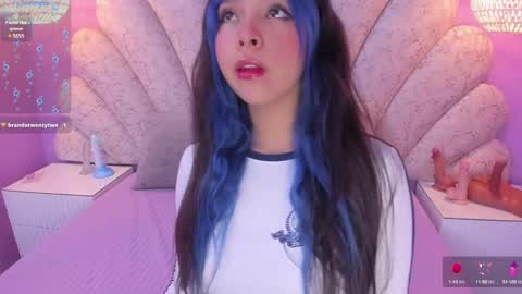 Snapshot of chloe_watson_ chatting on 28, 1, 2025 online show from 28, 1, 2025