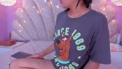 Snapshot of chloe_watson_ chatting on 7, 3, 2025 online show from 7, 3, 2025