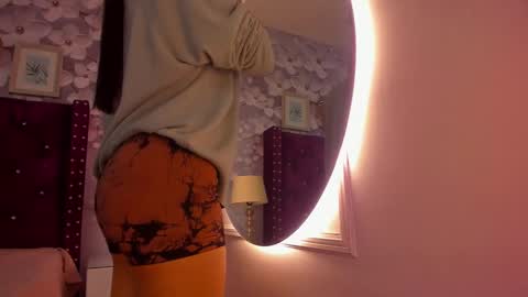 Snapshot of chloe_watson_ chatting on 24, 9, 2025 online show from 24, 9, 2025