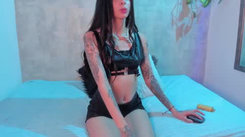 Snapshot of chloeaddamss chatting on 16, 12, 2024 3 online show from 16, 12, 2024