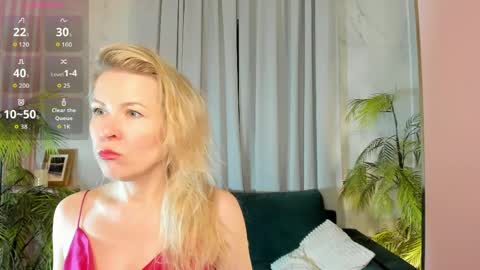 Julia online show from 19, 4, 2026