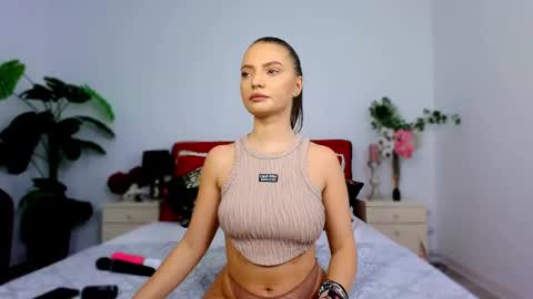 Chloe online show from 5, 11, 2025