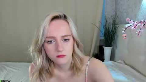 Chloe Deccker online show from 10, 6, 2026