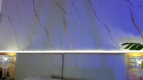 Chloee online show from 12, 11, 2025