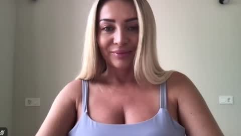 Chloe online show from 26, 6, 2026