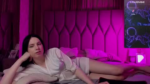 Chloe Fulton online show from 4, 3, 2025