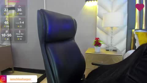  Chloe Harper  online show from 30, 3, 2026