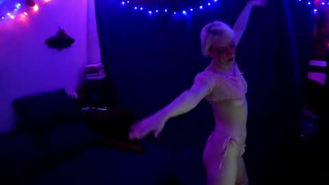 Snapshot of chloekissxo chatting on 2, 10, 2025 Chloekissxo online show from 2, 10, 2025