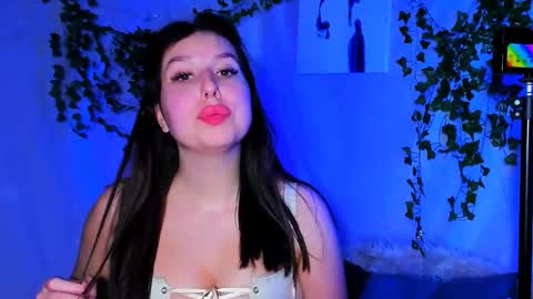 ChloeRicci online show from 5, 12, 2025