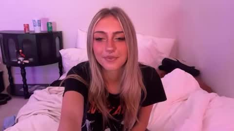 chloeros3e online show from 30, 9, 2025