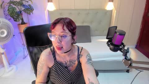 Chloe rosse online show from 12, 1, 2025