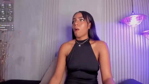 CHLOE  online show from 8, 1, 2025