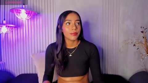 CHLOE  online show from 18, 1, 2025