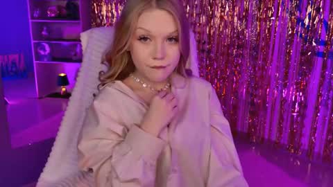 ChloeWight online show from 9, 3, 2026