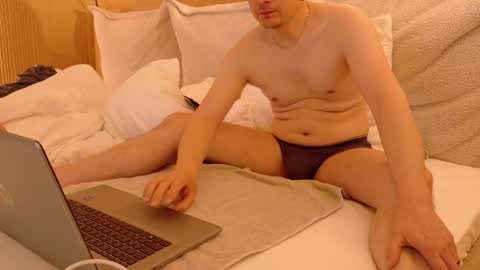 chlover855 online show from 21, 4, 2026