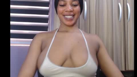 ESTHER online show from 13, 1, 2025