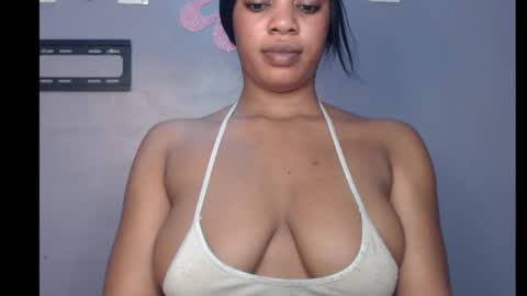 ESTHER online show from 28, 1, 2025
