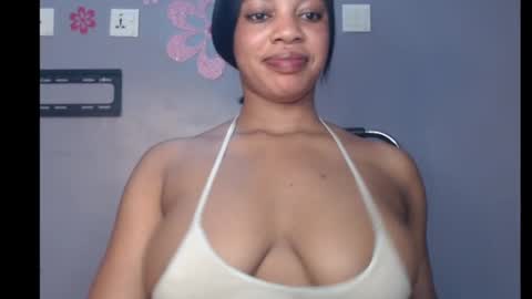 ESTHER online show from 30, 1, 2025
