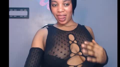 ESTHER online show from 31, 1, 2025