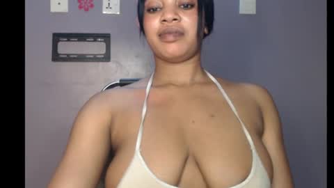 ESTHER online show from 20, 2, 2025