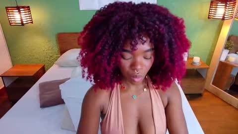 Camila Love online show from 11, 9, 2025