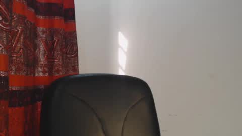 choco_petitqueen online show from 20, 12, 2024