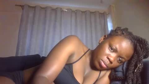 Snapshot of choco_vellvet chatting on 5, 6, 2026 sly online show from 5, 6, 2026