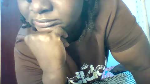 Snapshot of chocobabe002 chatting on 7, 6, 2026 chocobabe002 online show from 7, 6, 2026