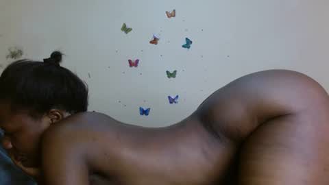 Snapshot of chocolatebony_ chatting on 16, 6, 2026 chocolatebony_ online show from 16, 6, 2026