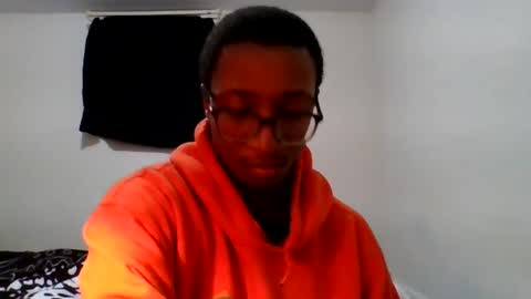 Chocolatinhermoso online show from 4, 2, 2025