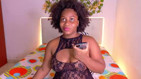 Snapshot of chocoo_dessert chatting on 18, 9, 2025 online show from 18, 9, 2025