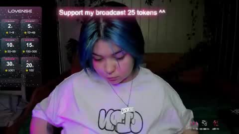 Snapshot of choe_bliss chatting on 10, 10, 2025 choe_bliss online show from 10, 10, 2025