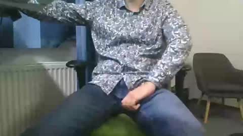 Snapshot of chr432is chatting on 24, 10, 2025 chr432is online show from 24, 10, 2025